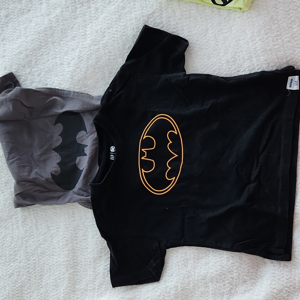 3 Superhero shirts Batman With A Cape / Spiderman Bundle - Picture 3 of 5